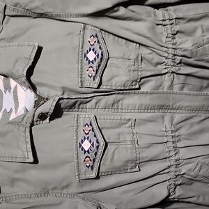 WILD PEARL OLIVE EMBROIDERED JACKET